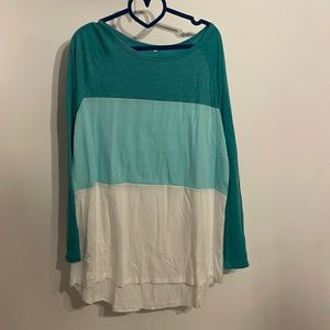 Long sleeve tee shirt